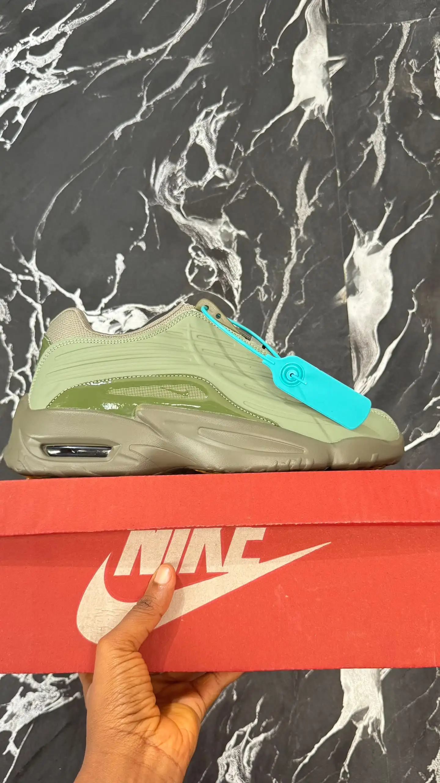 AIRMAX