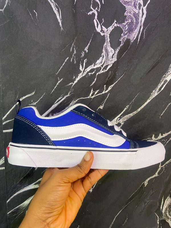 BLUE VANS