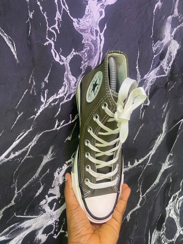 CONVERSE HIGH TOP