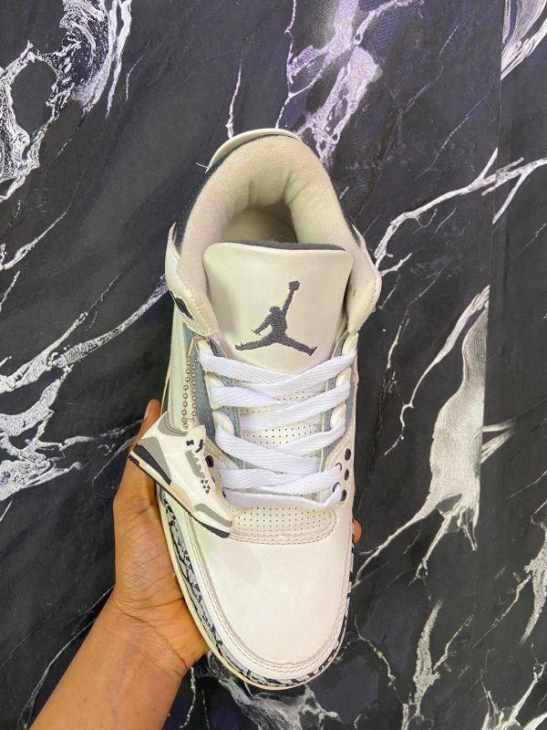 JORDAN 3