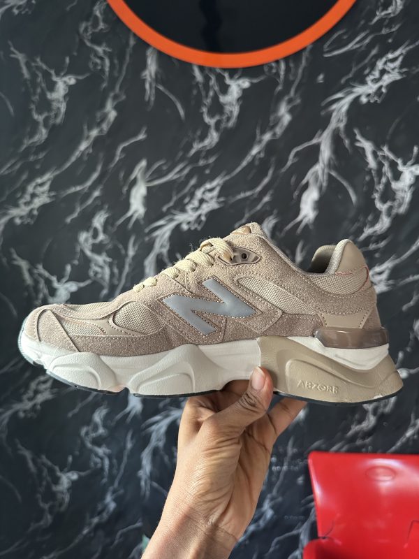 Nb