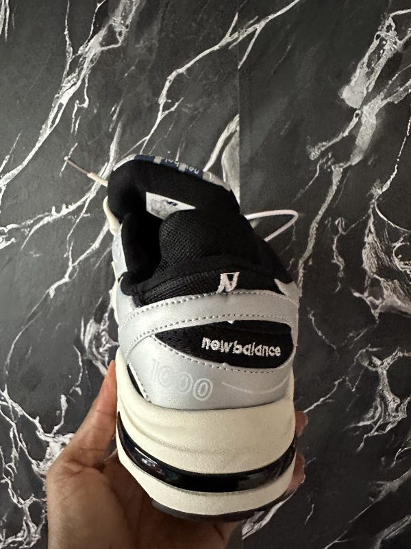 Nb