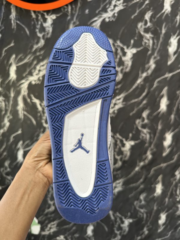 J4